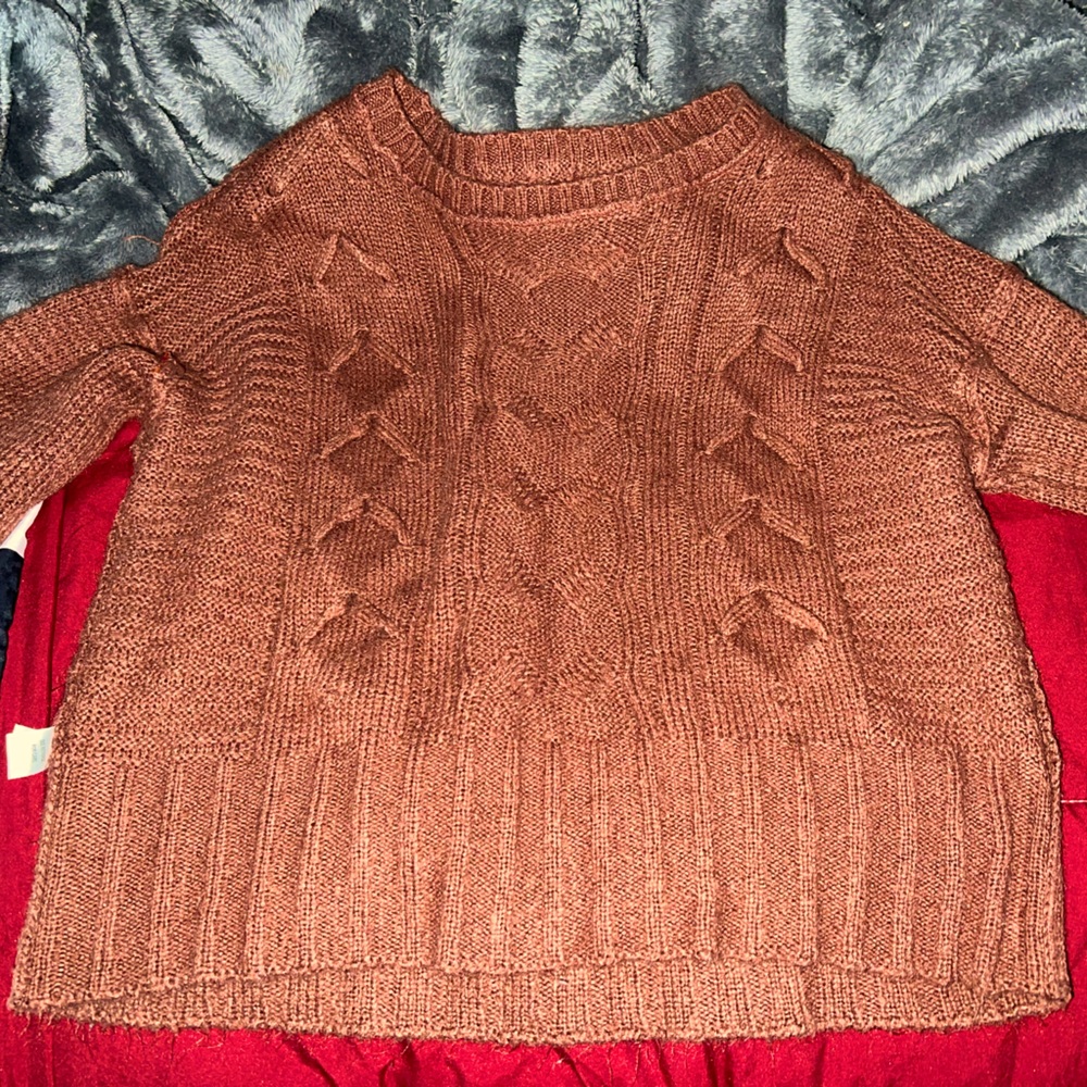 Crop top sweater